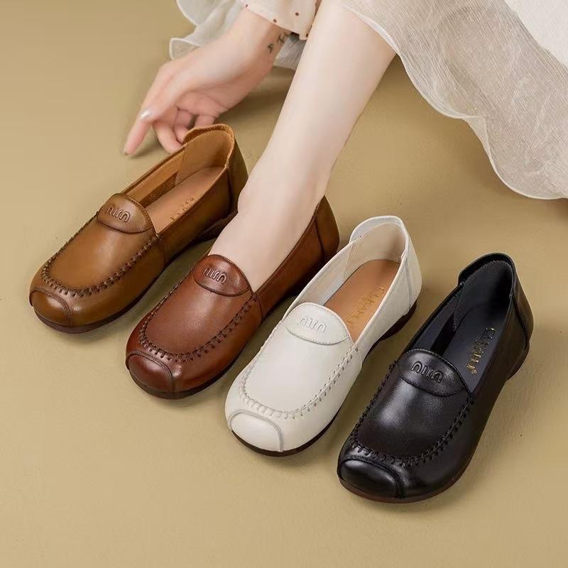 Mom shoes spring and autumn 2025 new soft leather soft sole soft surface single shoes comfortable leather shoes middle-aged and elderly one-pedal w