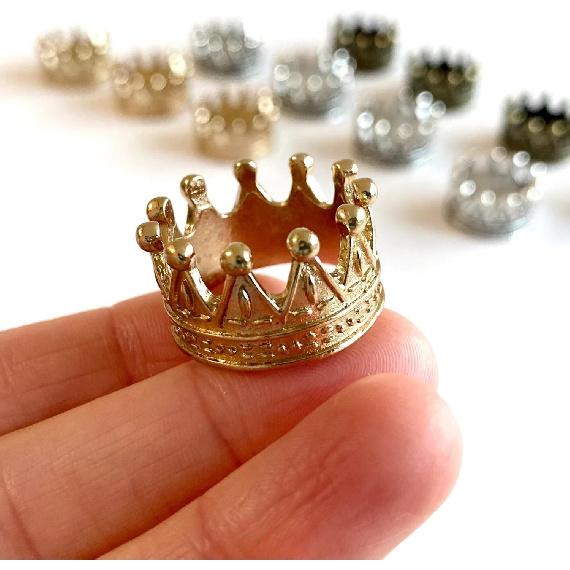 Dollhouse Mini Crown, Metal Doll Crown Dollhouse Miniature 1/12 Scale, Tiny Miniature Crown, Mini Alloy Crown, Dolls Headwear Accessories (4PCS)