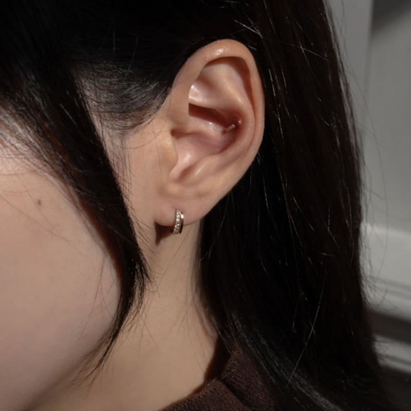 youngglow 14k cubic string one touch earring