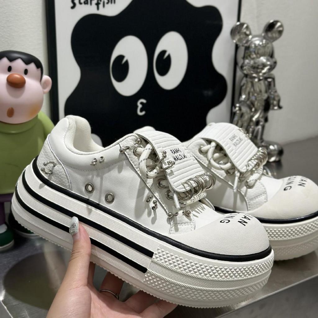 Niche Design Women's Thick Sole Casual White Sneakers