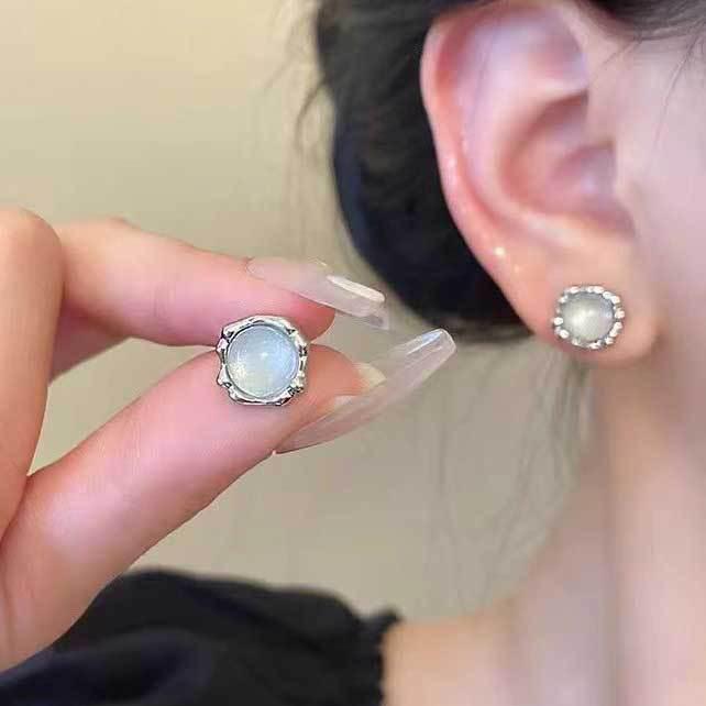Koreanischer Stil Nicht-Piercing Ohrclip mit langem Quaste, Perlmutt Schmetterlings Design für Damen - High-End, Coole Mode.