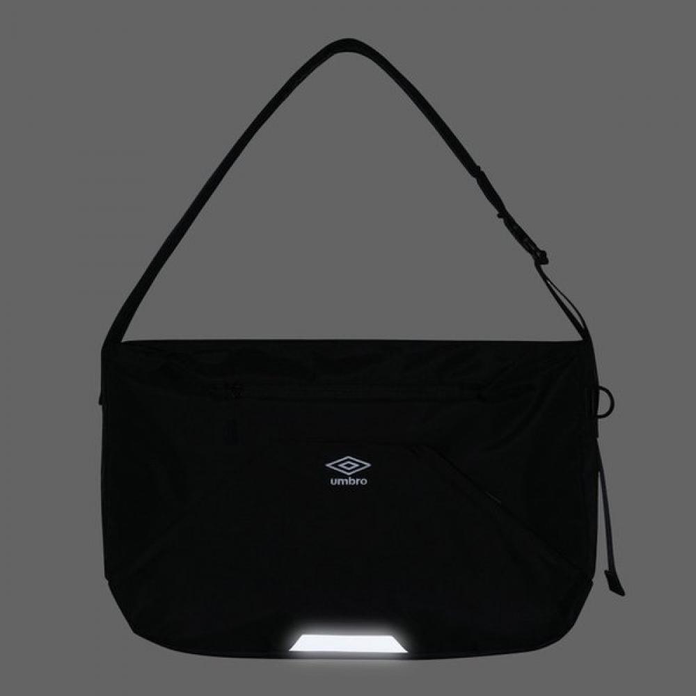 Umbro Rollin Duffel Messenger Bag Ur123cbg16 Blk