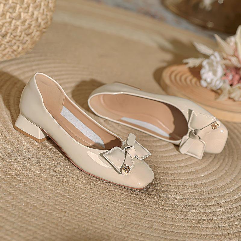 Thick heel high heels 2025 new women's shoes patent leather red wedding shoes bow French low heel light mouth single shoes