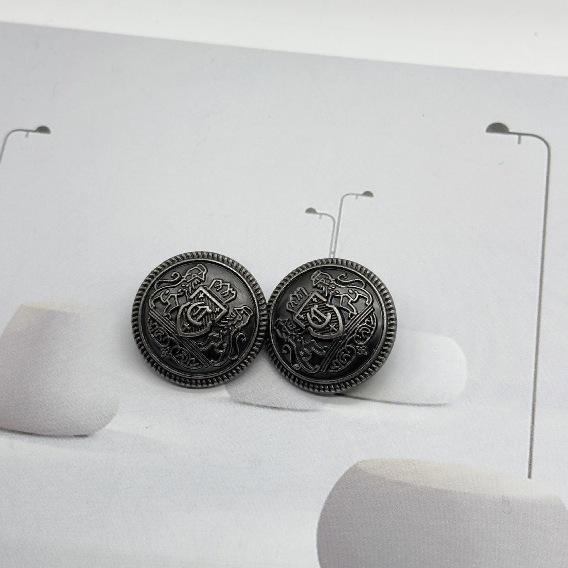 

Новое Ретро Британский Стиль Круглое Двойной Лев Маленькая Ароматная Ветровка Ретро Ветровка Рубашка На Пуговицах Декоративная Пряжка Сплава 24L=15.0 MM