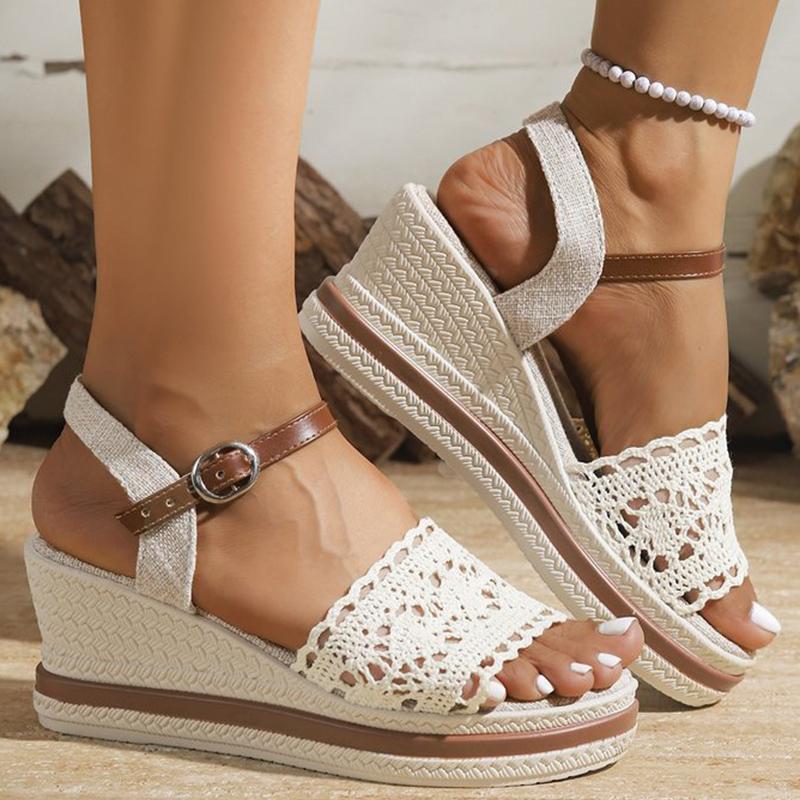Fashion Summer Women Sandals Hollow Open Toe Shoes for Women Bohemian Beach Platform Woman Slides Adjustable Buckle Strap Women Slippers