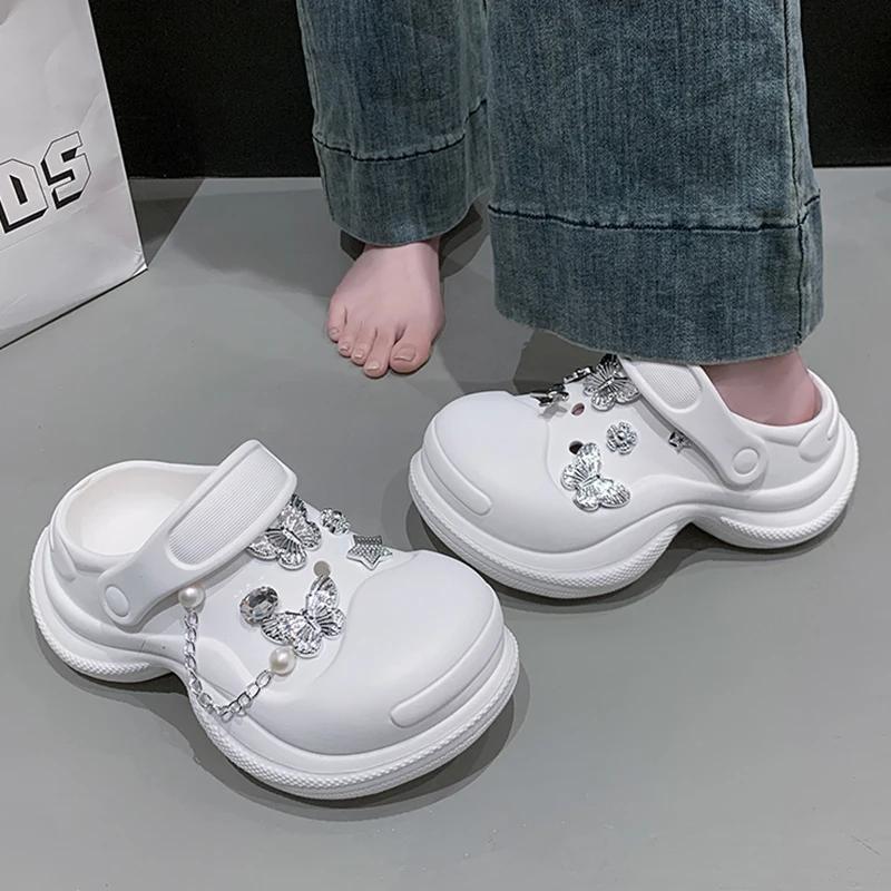 Fashion Crystal Butterfly Platform Clogs Sandals for Women Summer Closed Toe Thick Bottom Sandles Woman Outdoor Non Slip Beach Slippers