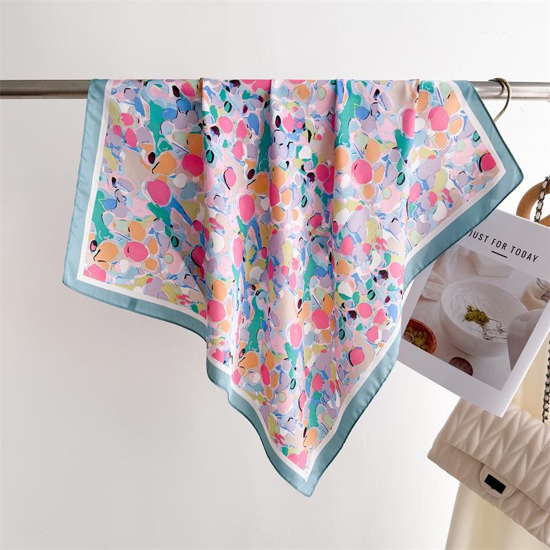 Luxury Print Small Square Scarf Simulated Silk Thin Neck Scarf Fashion Sunscreen Headscarf Women 70x70cm Neckerchief Headband
