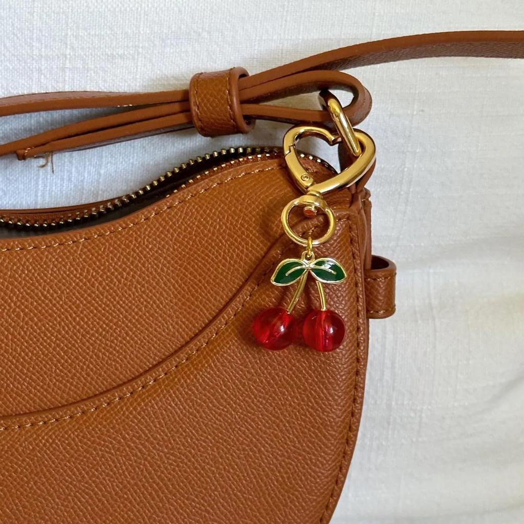 Elegant Sturde Metal Lovely Cherrys Charm Pendant Lock Keyring Fashion Accessory for Stylish Girls Women Ladies