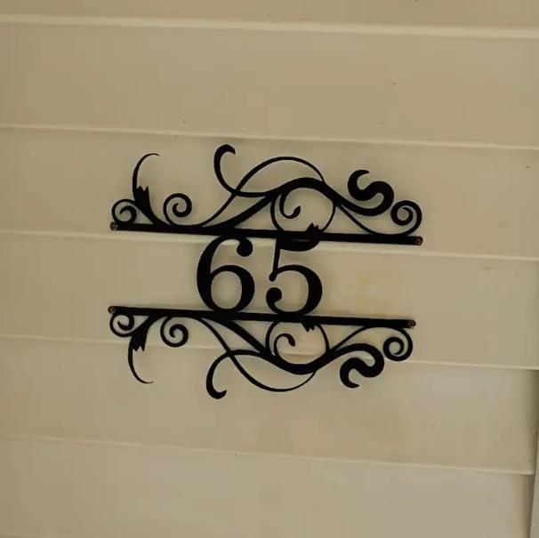 Personalized Durable Metal Address Sign: Name & Number Outdoor Wall Art