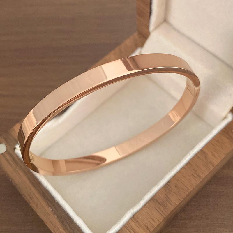 K Rose Buckle Bracelet Korean Style New Bracelet High-end Hand Jewelry