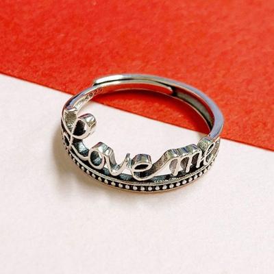 A Sentimental Ring with Special Lettering and a Touch of Oil Painting.