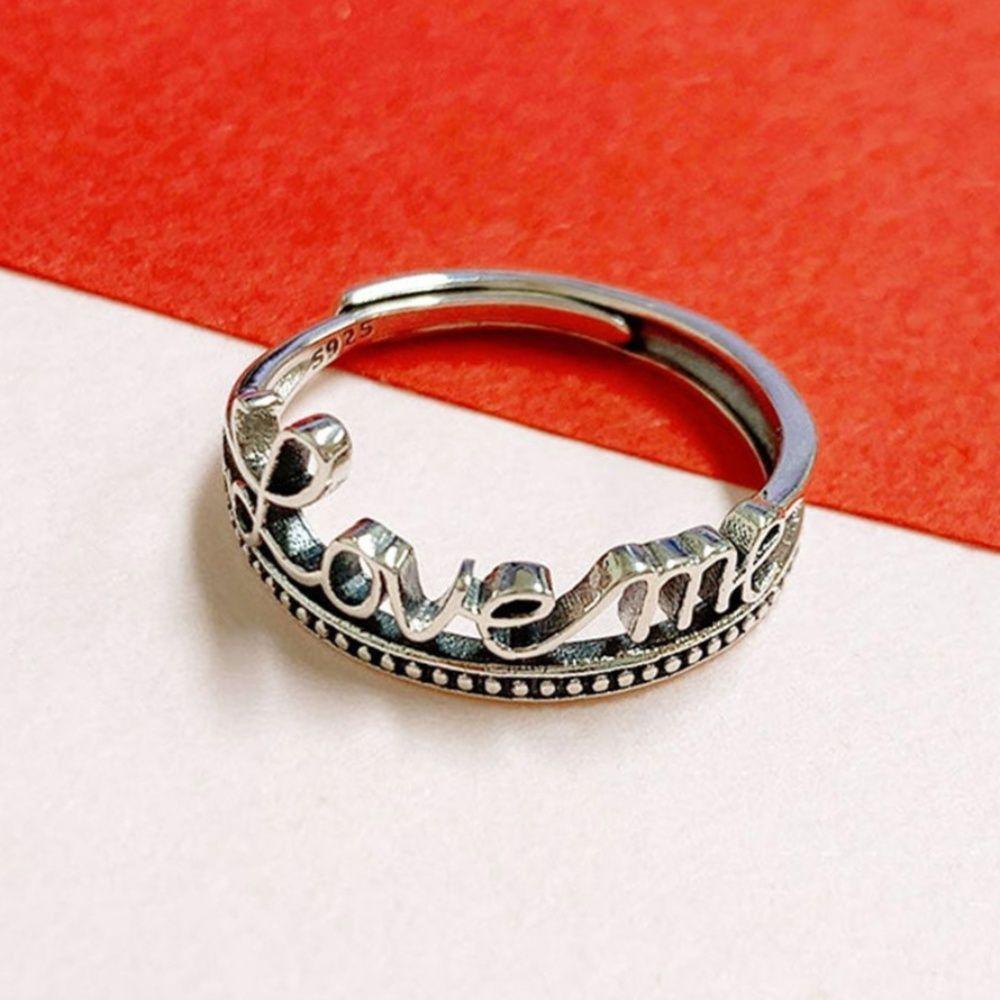 A Sentimental Ring with Special Lettering and a Touch of Oil Painting.