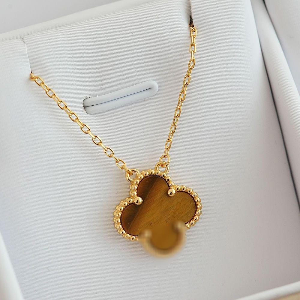 Four-leaf Clover Necklace for Women Natural White Mother-of-pearl Carnelian Sweater Chain