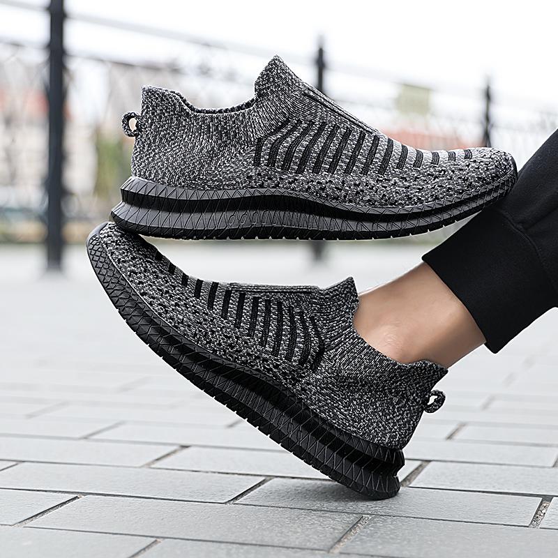 Shoes Men Loafers Light Walking Breathable Summer Comfortable Casual Sock Shoes Men Sneakers