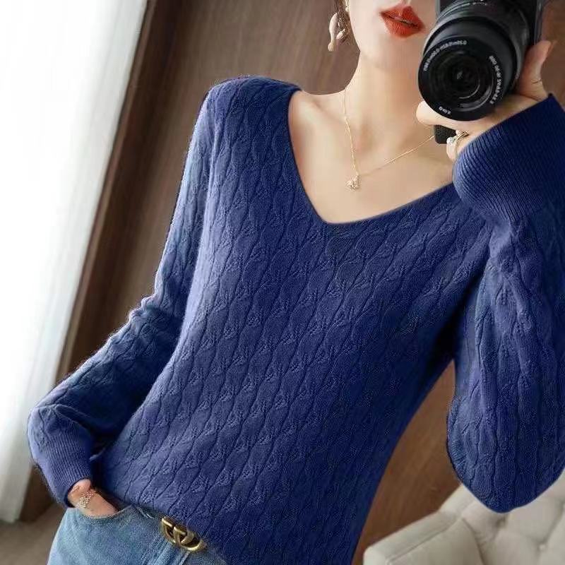 Loose Knitted Sweater Women's Thin Autumn and Winter Temperament Hollow Long-sleeved Bottoming Shirt Fashion Outerwear Top