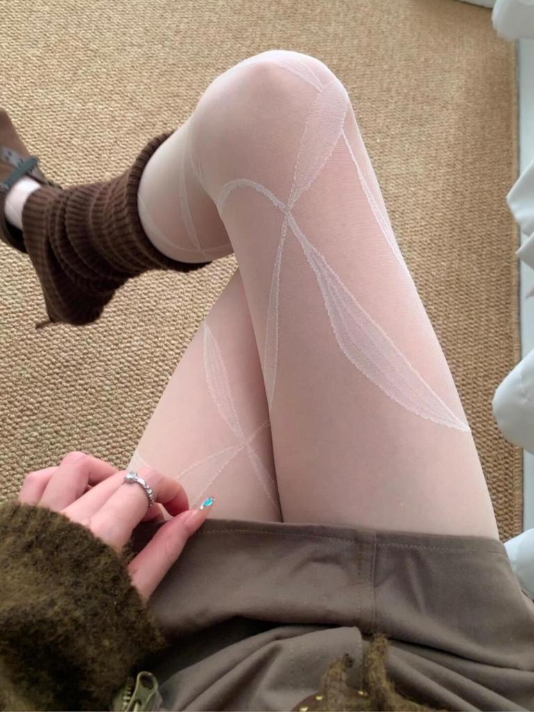 Heart-Fluttering Retro Polka Dot Black Silk Pantyhose - High Elasticity, Anti-Snag, No Crotch Drop, Spring/Summer.