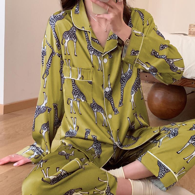 Pyjama Set met Luipaardprint voor Dames Idyllische Stijl Lange Mouw Broek Vrouw Lounge Herfst Winter Cartoon Nachtkleding