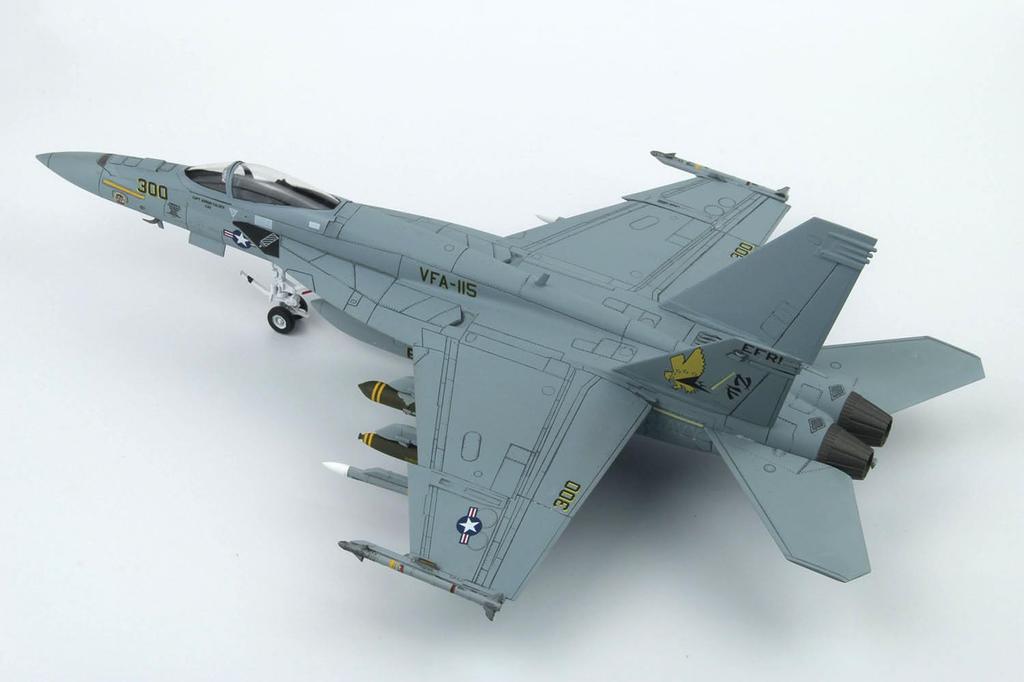 Platz US Fighter Super Hornet Eagles Plastic Model Kit 1/72 Carrier-Based F/A-18E VFA-115 AE-40 (Airplane)