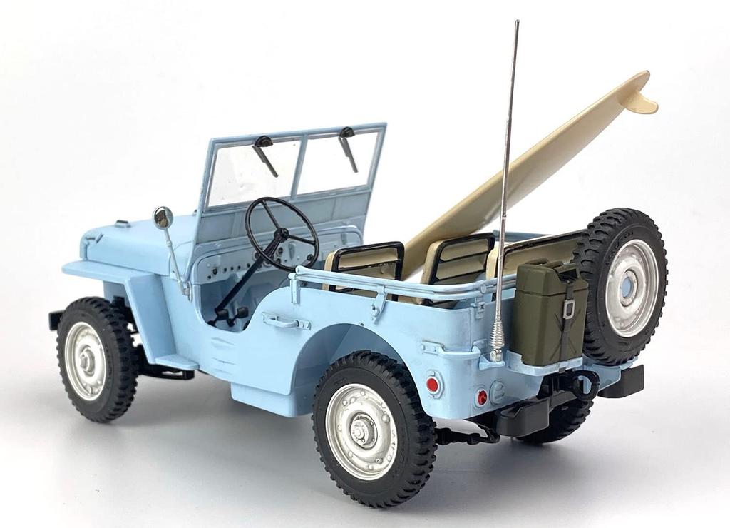 PLATZ 4WD Truck Surf Trip Plastikmodell IT3635h Geformte Farbe 1/24 Offroad