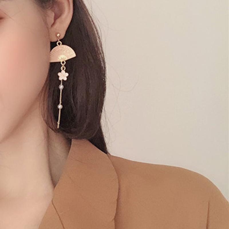 Vintage Chinese Style Flower Fan Earrings for Women Cute Asymmetrical Crane Cat Drop Earring Girls Party Daily Fashion Jewelry