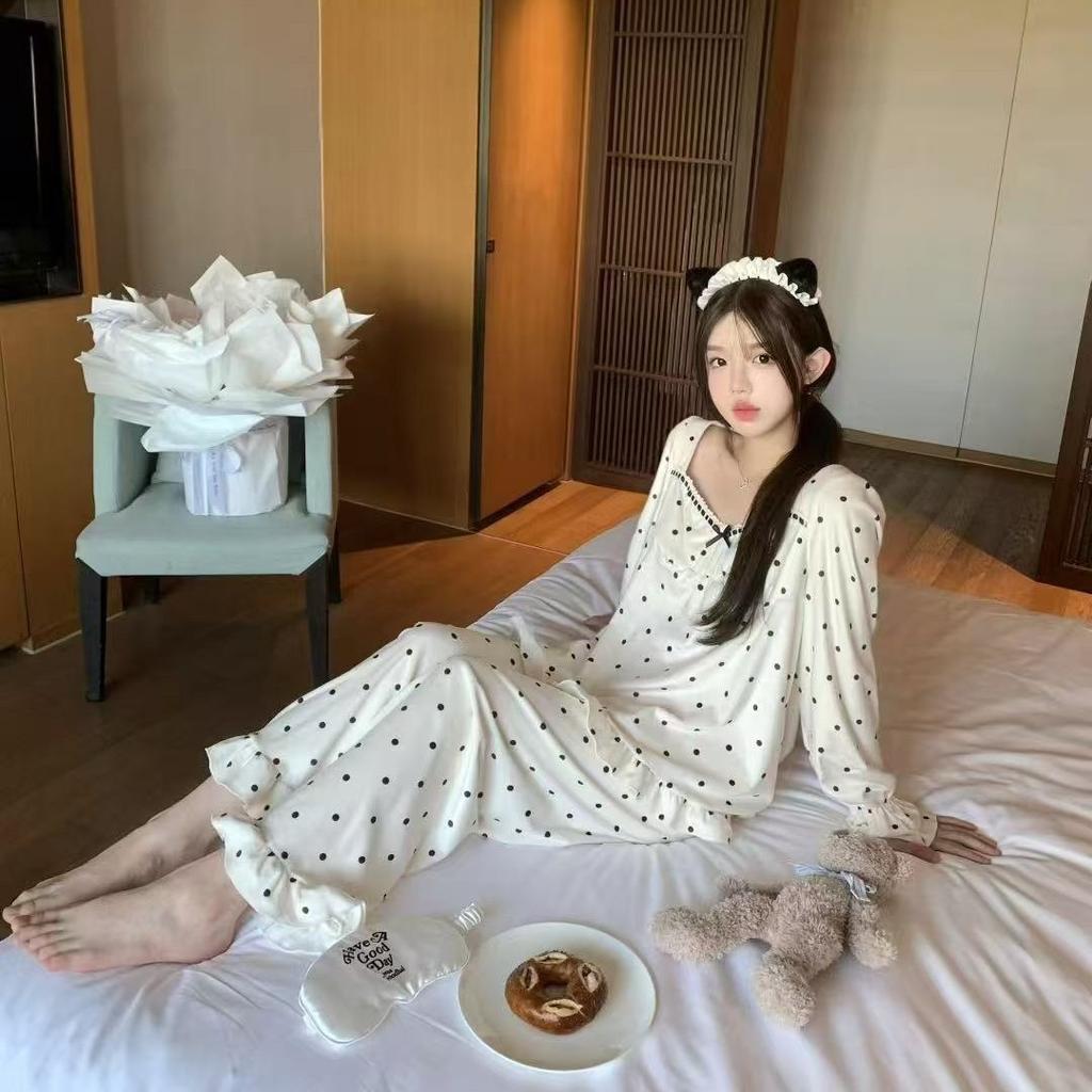 New sweet wind polka dot printed island velvet women's pajamas long-sleeved trousers set with chest pads loungewear