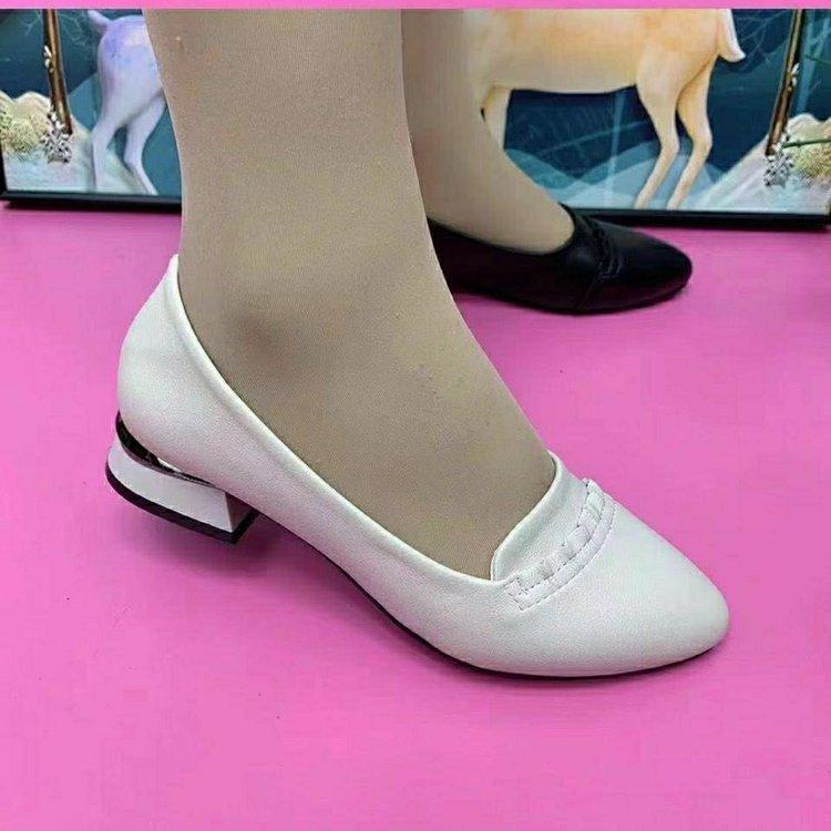 2024 new fashion casual single shoes light mouth medium low heel soft sole soft leather pointed work shoes mother single shoes women's summer