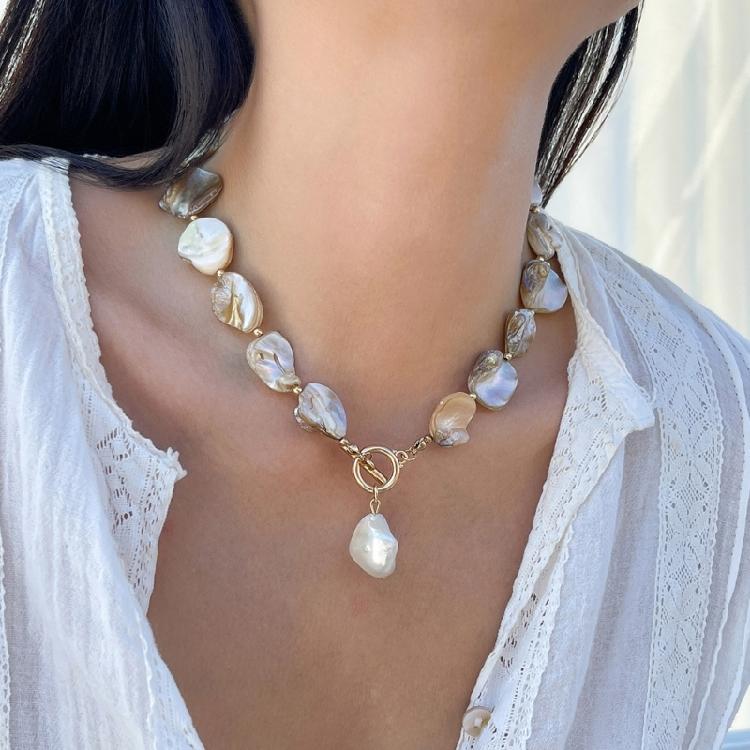 Stylish Irregular Chain Necklace for Trendy Women Featuring Starfish and Conch Charm Portable for Music Festivals