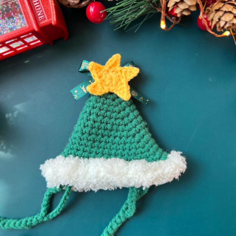 Hand-Knitted Wool Christmas Pet Snood Collar for Cats and Small Dogs