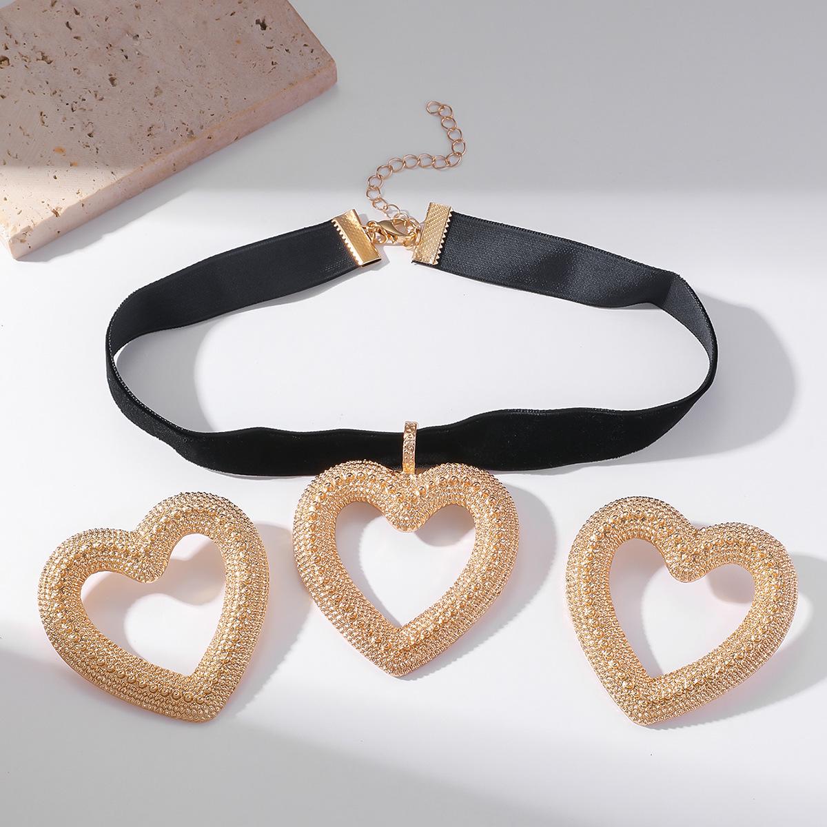 Heart-Shaped Alloy Pendant Trendy Street Style Jewelry Set for Women