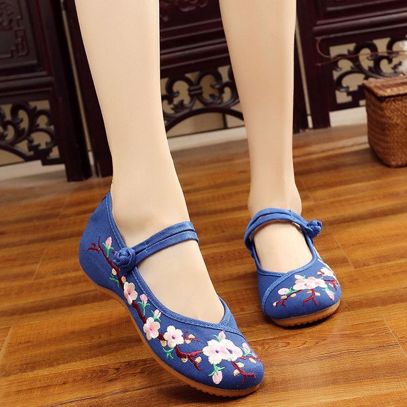 Certainly Are 10 Descriptive Keywordrich Titles For The Women Vintage Chinese Traditional Plum Blossom Canvas Embroidery Flat Loafers Each Over 70