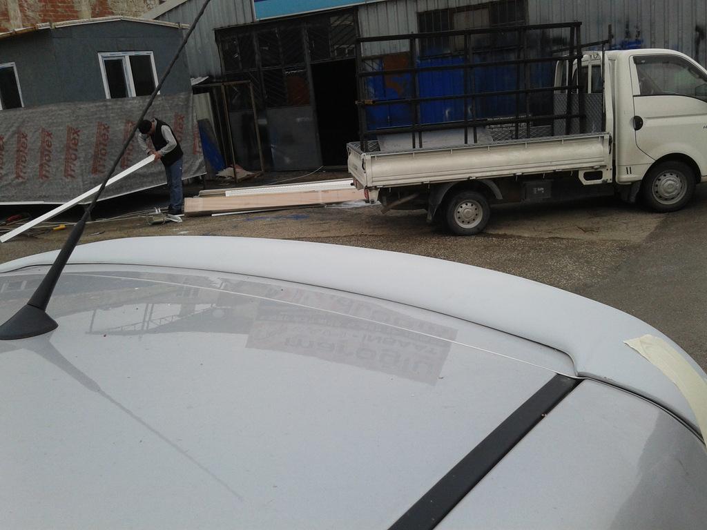 Спойлер (под покраску) для Hyundai I-20 2008-2012 гг