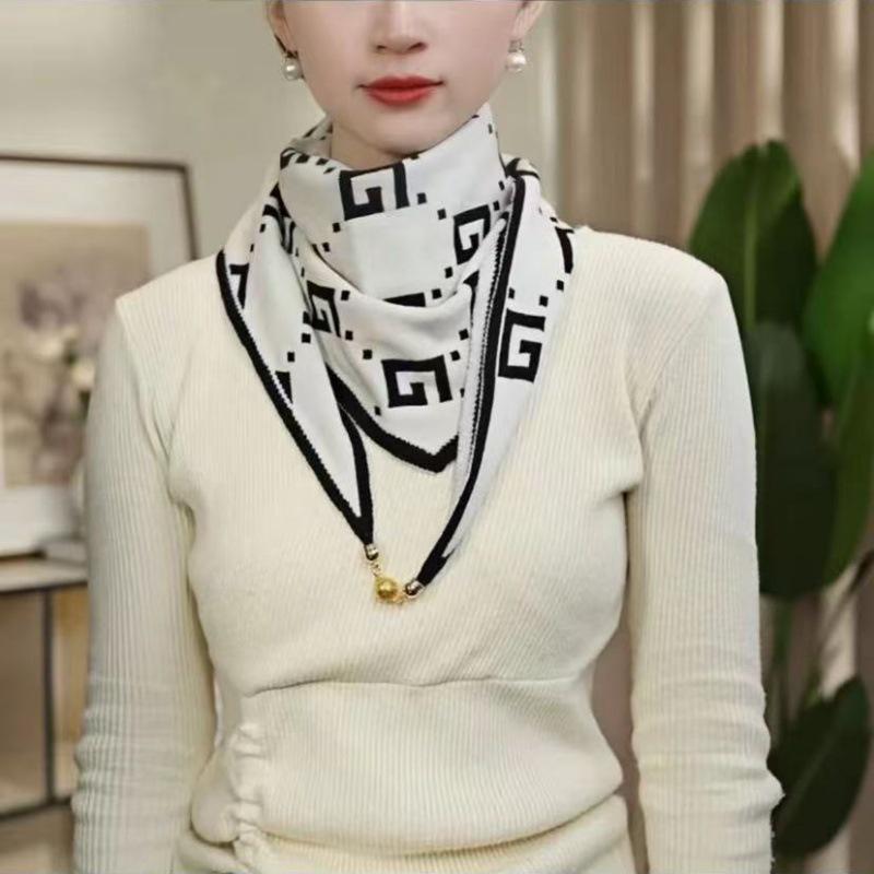 Elegant Women's Knitted Magnetic Buckle Triangle Scarf and Neck Warmer