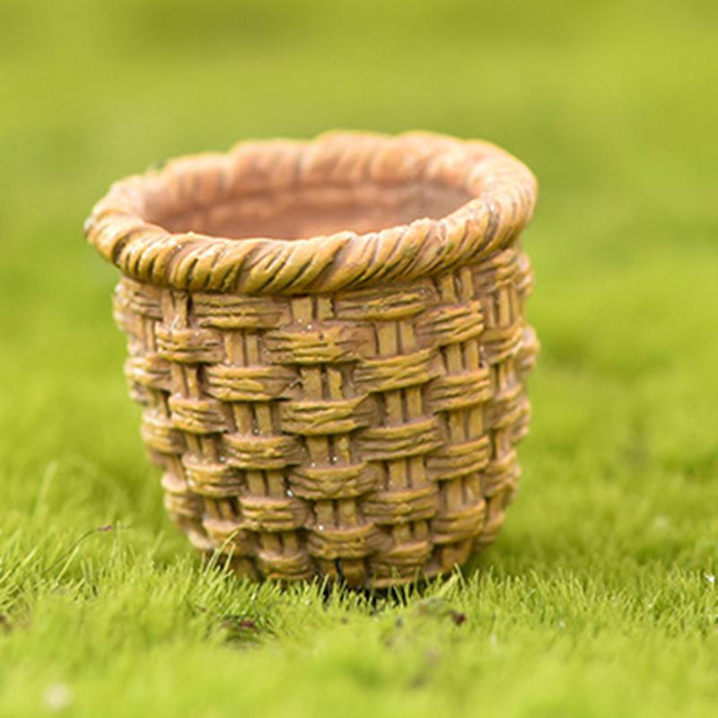 Cute Multiple Type Animal Cartoon Bunny Carrot Rabbit House Cute Rabbit Gardening Plant Resin Micro Landscape Ornaments