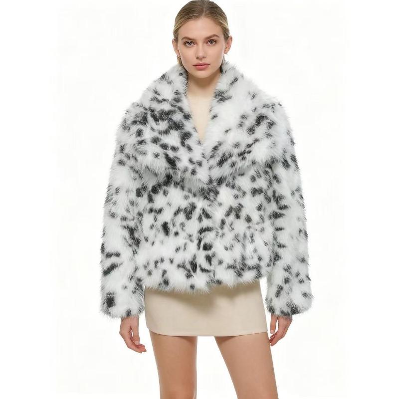 

Жіноча укорочена куртка зі штучного хутра під леопарда з лацканами Тепле зимове пальто S білий