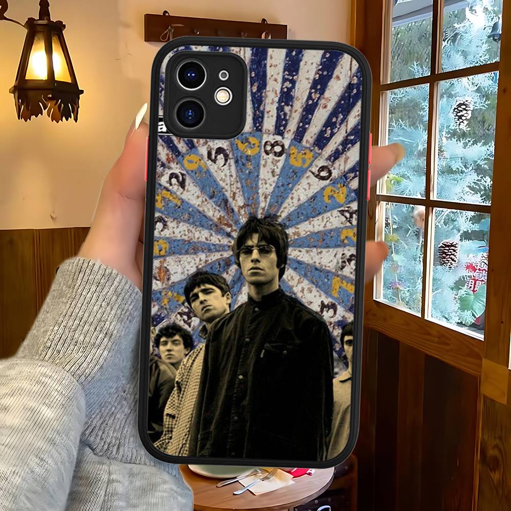 Classic Rock Band O-Oasis Phone Case For IPhone 16 15 14 11 12 13 Pro Max Plus 12 XS Max Back Cover Matte Case