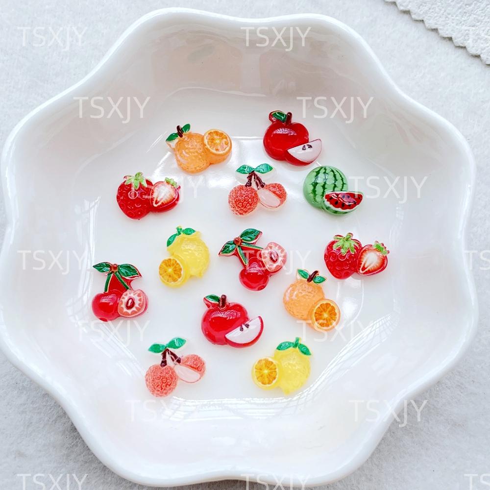50 Stück Neue Nagelkunst Mini Weihnachtsfrüchte wie Kirschen Erdbeeren Charms Strasssteine DIY Bastelartikel für Nägel 3D Dekorationen