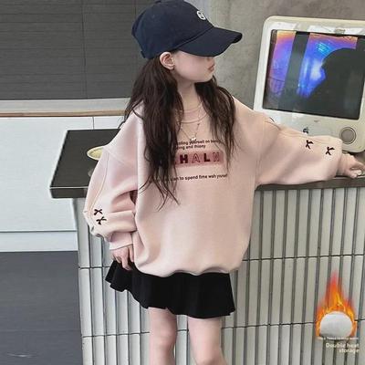 Girls' Heart Plus Velvet Sweater - Cute Long Sleeve Pullover for Kids, Autumn/Winter Korean Style, Pure Color Versatile Design.