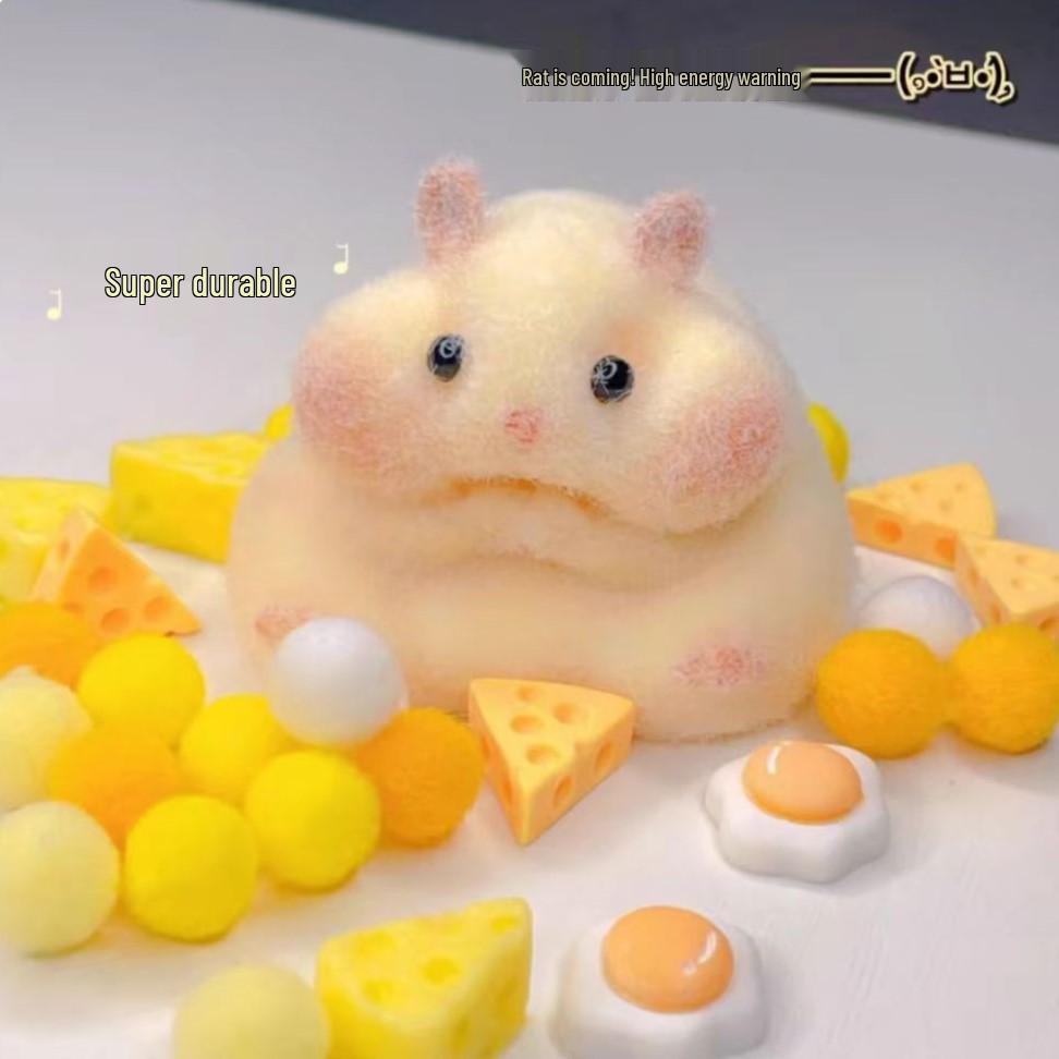 Douyin Mini Banana Decompression Toy: Children's Surprise Squeeze Pendant