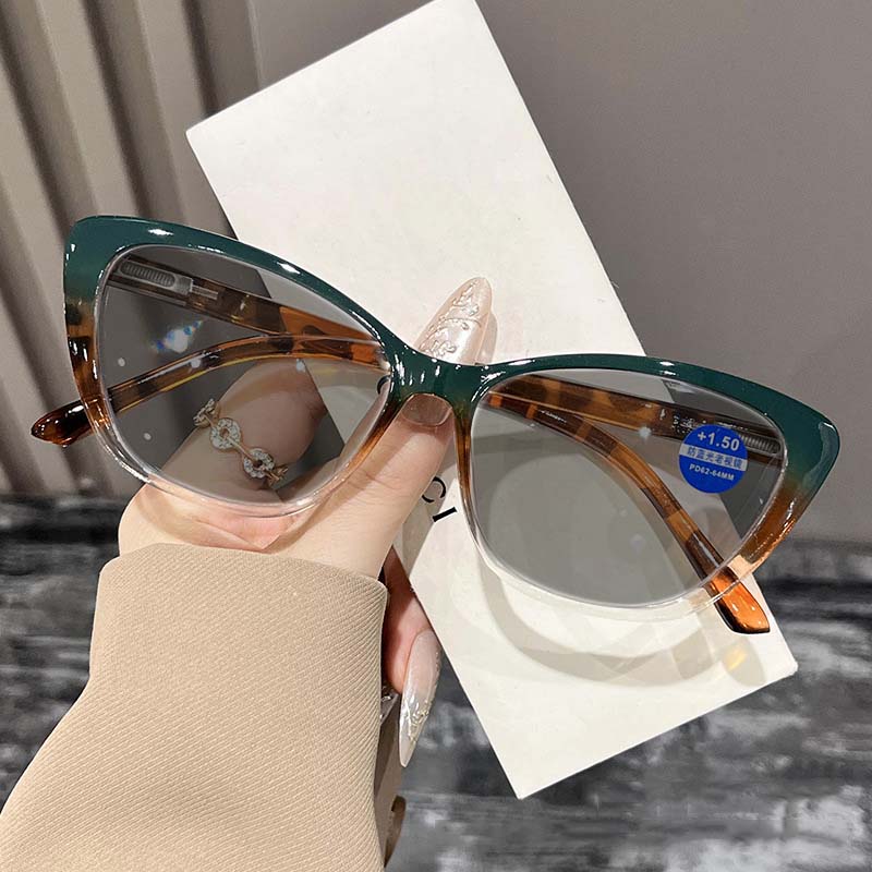 Fashionable and Personalized Cat Eye Presbyopia Sunglasses Female Elegant Color Blocking Anti UV and Anti Blue Light Glasses