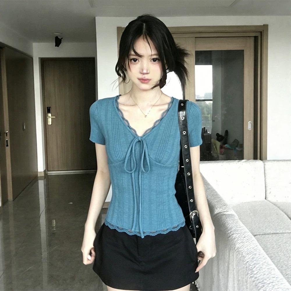 Pure desire blue V-neck lace short-sleeved T-shirt for women's summer new Korean good-looking slim-fitting thin top