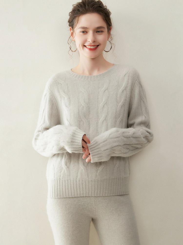 Women's Cashmere Cable Knit Sweater: Round Neck, Long Sleeve, Thickened for Autumn/Winter, Loose Fit