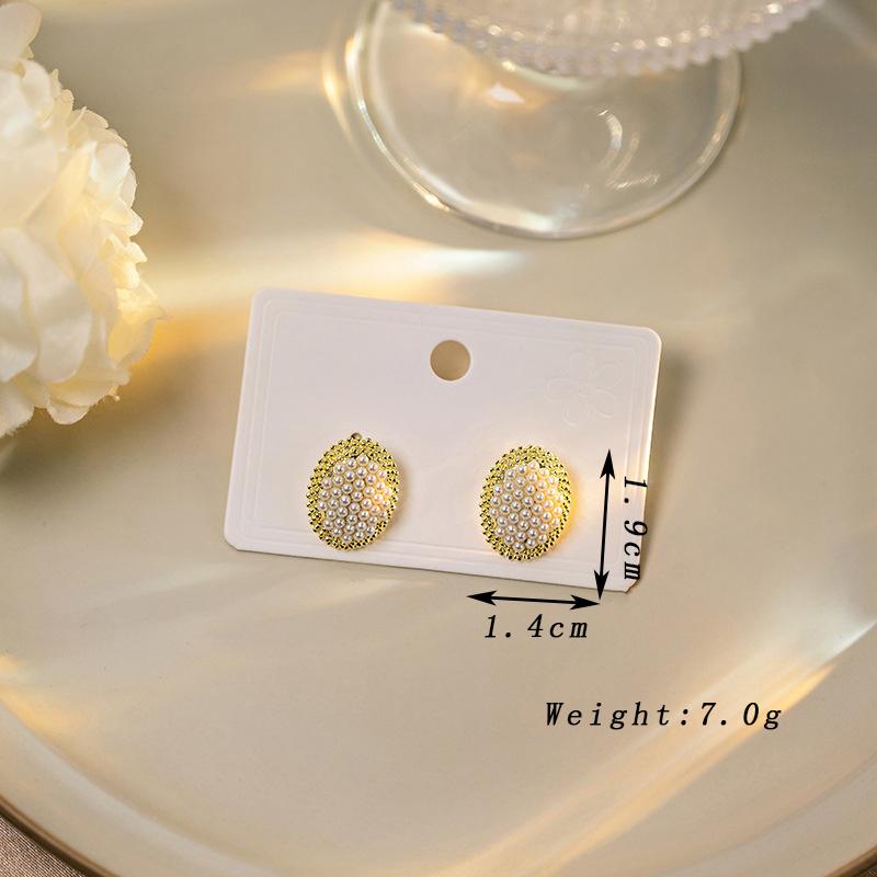 

Серьги с мини-имитацией жемчуга для женщин, модные серьги-гвоздики в овальной оправе золотистого цвета, украшения в стиле ретро с геометрией