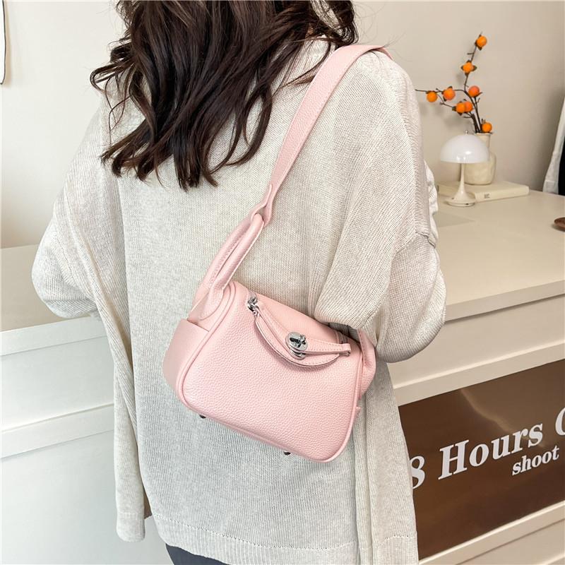 Niche bag pillow bag women's new fashion versatile shoulder messenger bag portable small square bag
