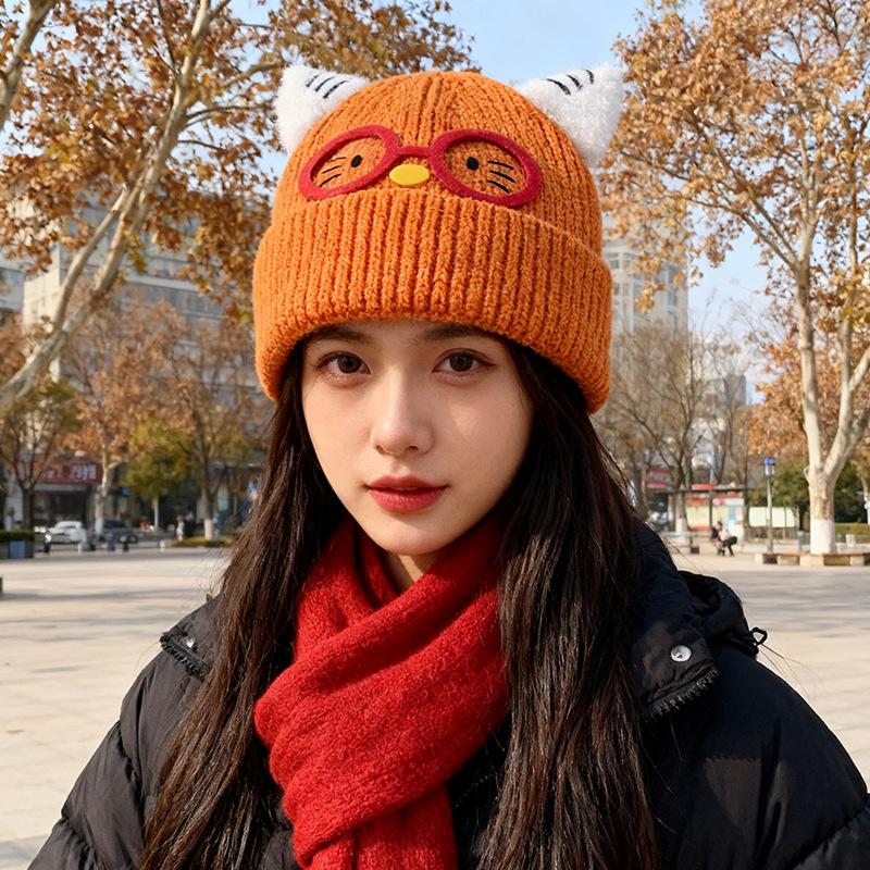 

Новая милая шапка с кошачьими ушками и очками для женщин, осенне-зимняя теплая вязаная шапка с защитой ушей, подчеркивающая лицо, маленькая шерстяная шапка от холода M（56-58cm）