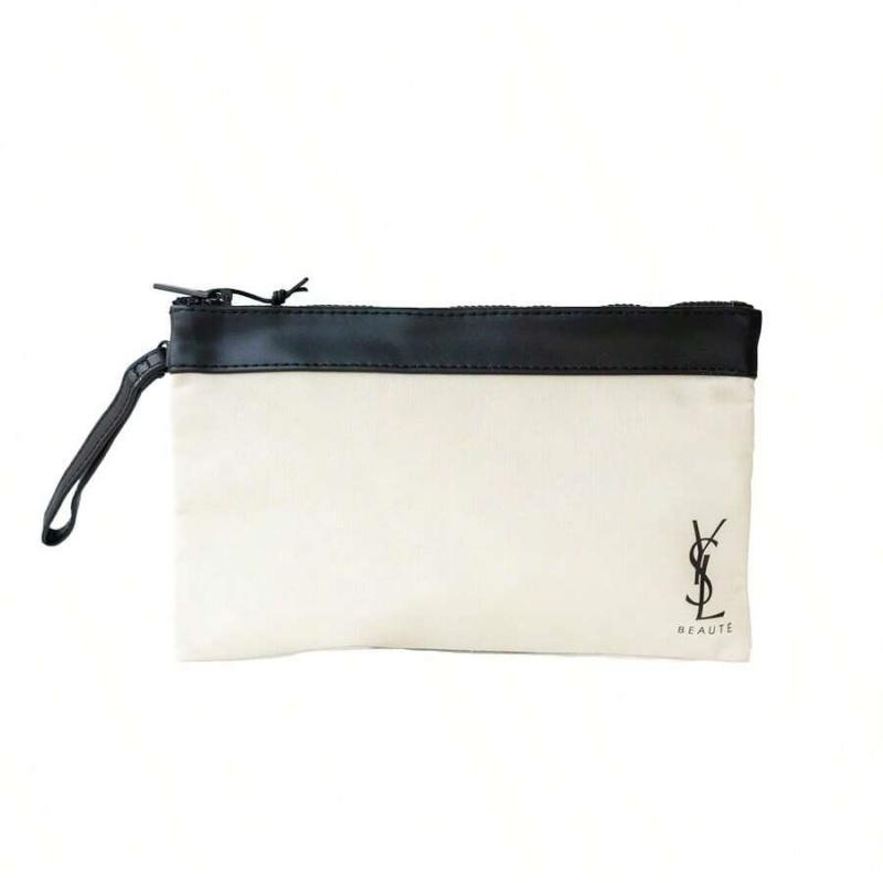 

YSL makeup bag features a zipper closure and is suitable for everyday use, work, travel, school, and other occasions.