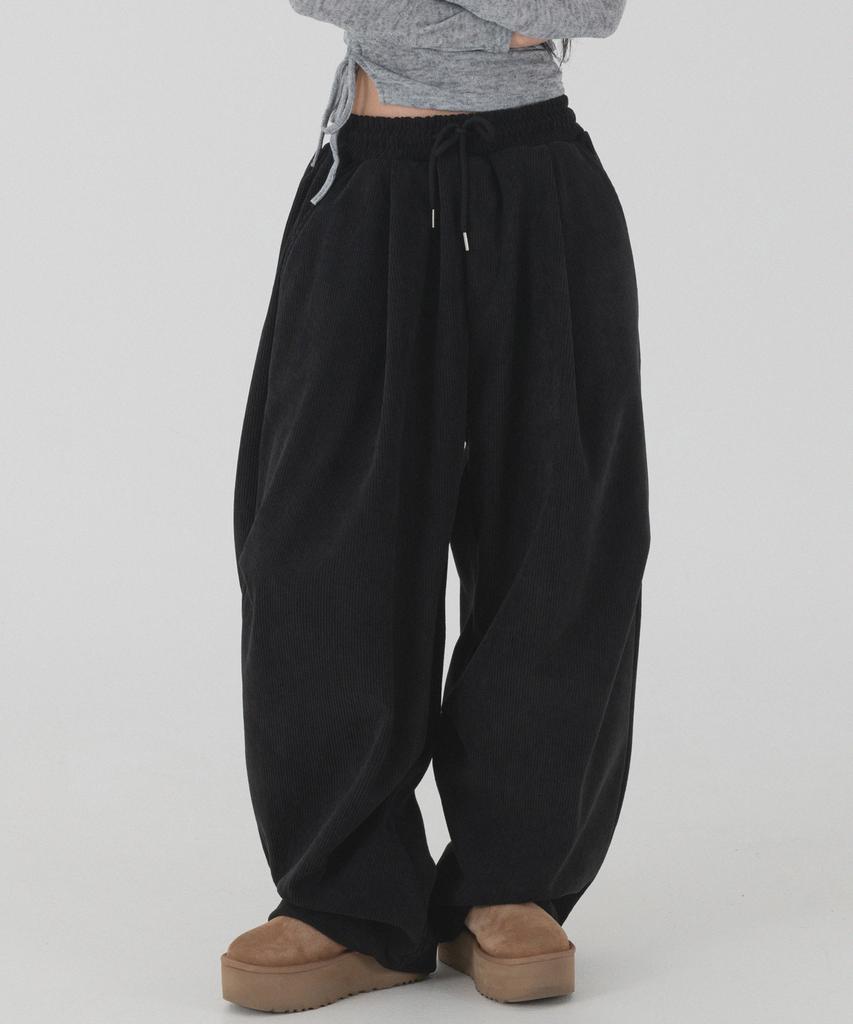 PIANER Corduroy Bonded Wide Parachute Pants (Black)