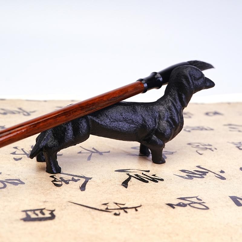 Creative Iron Dog Sculpture Modern Home Decoration Animal Art Ornaments Collection Figurines Desktop Decors for Bedroom