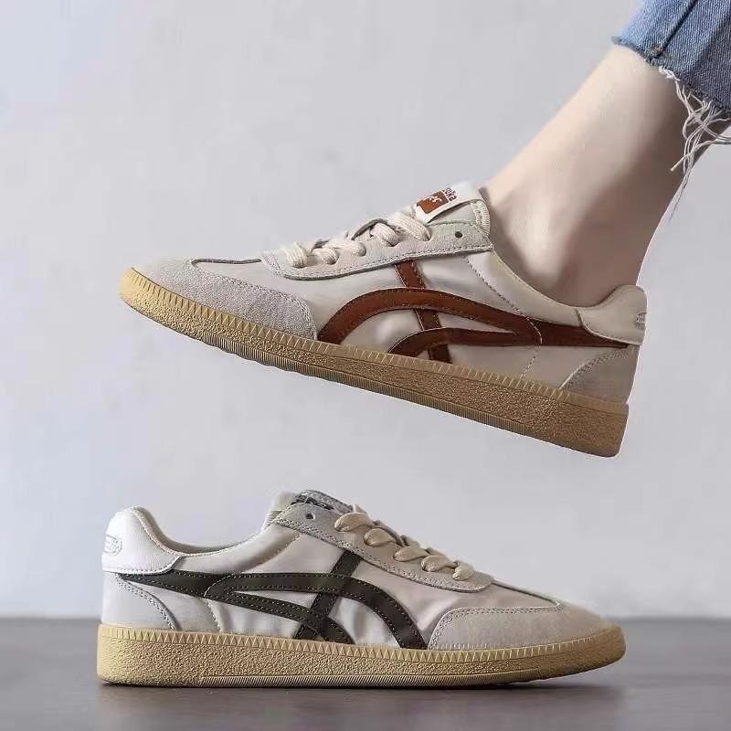 Leather Soft-soled Women's Shoes Flat-soled White Shoes 2025 Spring New German Training Shoes Women's Casual Sports Board Shoes Forrest Gump Shoes