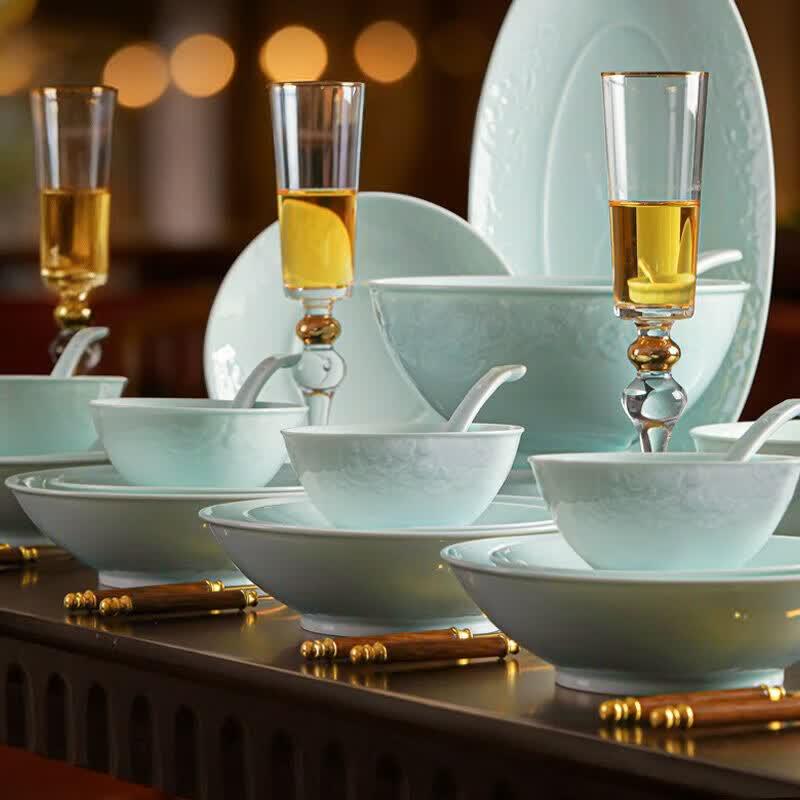Aowei Jingdezhen Celadon Dining Set
