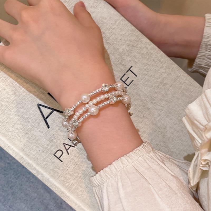 Korean Multi-Layer Pearl Bracelet for Women - Light Luxury Starry Sky Design
